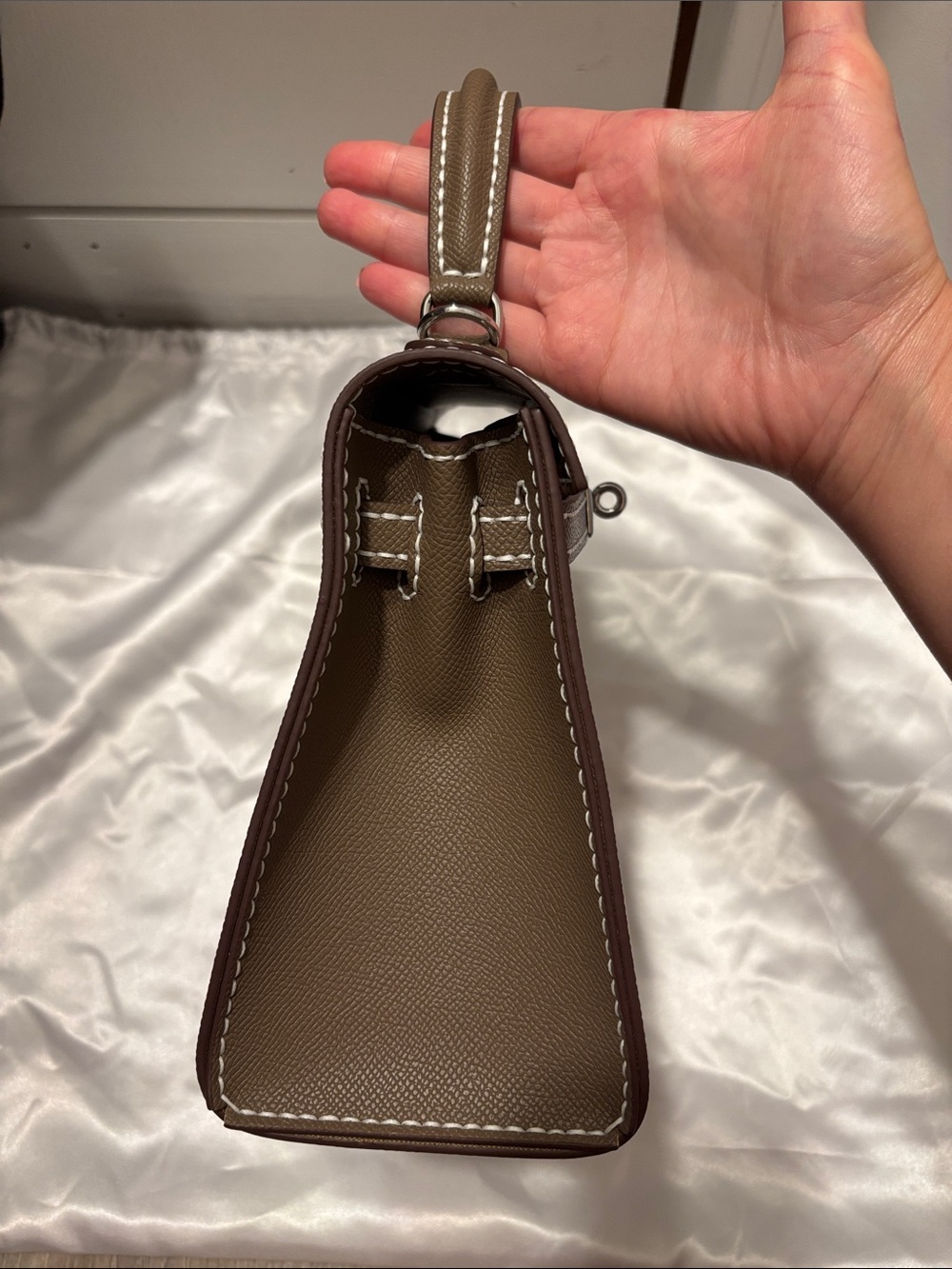 Leather Satchel Bag in Taupe - Picture 3 of 6